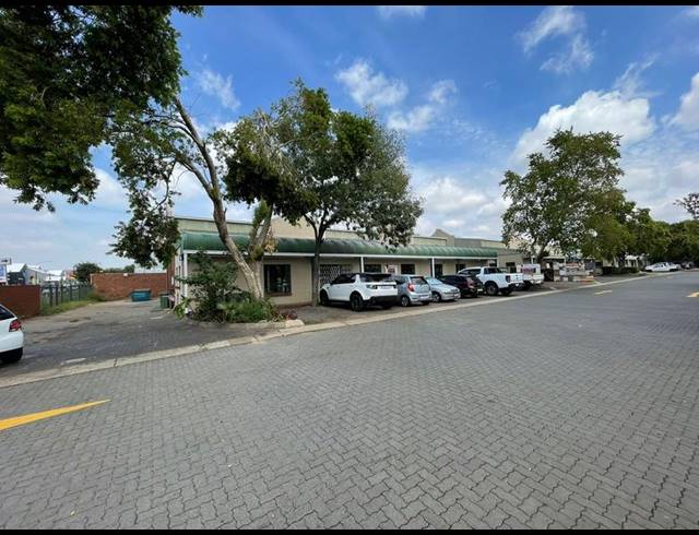 INDUSTRIAL PROPERTY TO RENT IN HENNOPSPARK